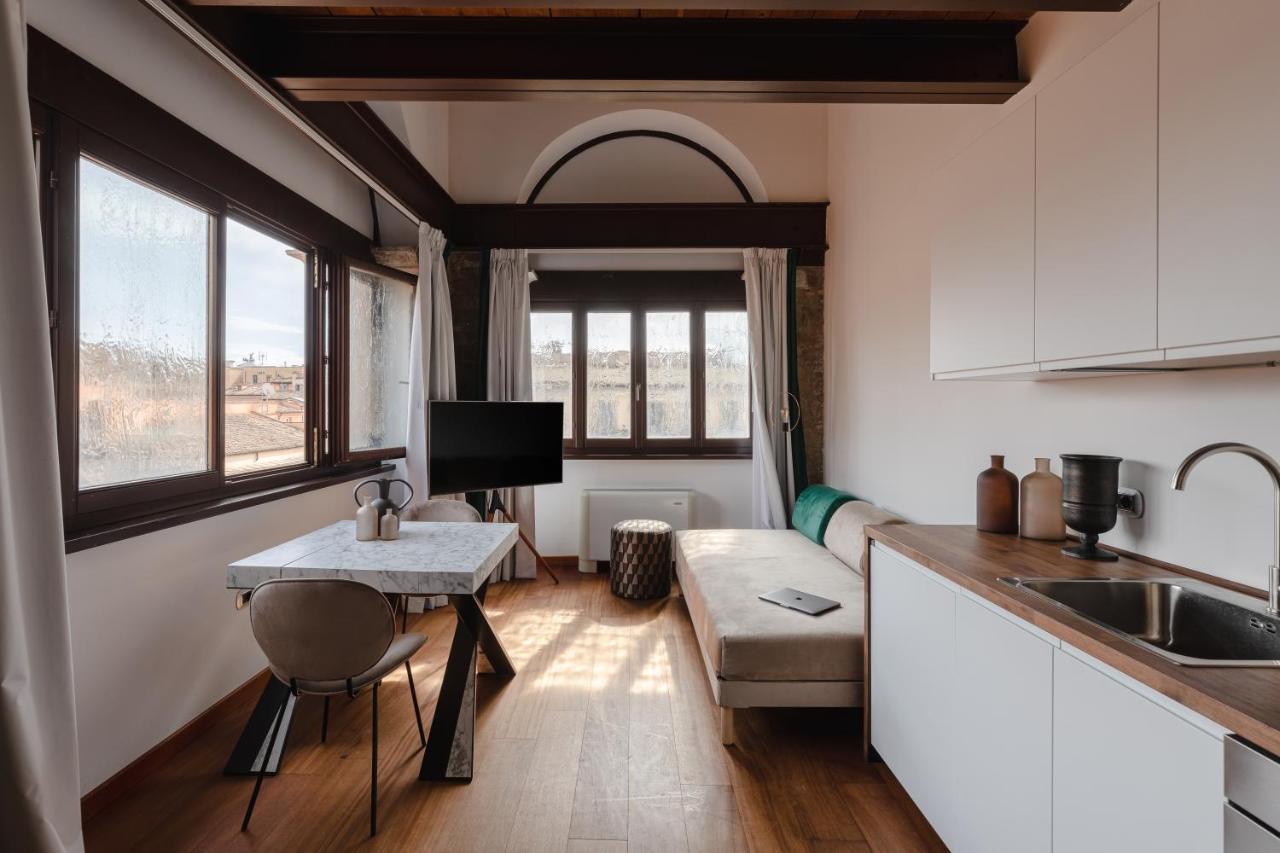 Torre Capranica Aparthotel Rome Exterior photo
