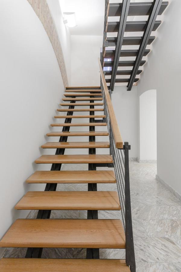 Torre Capranica Aparthotel Rome Exterior photo